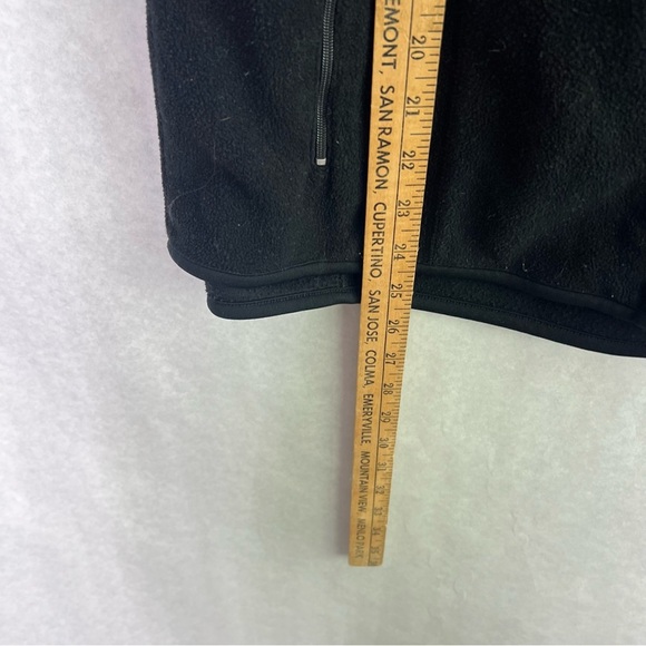 5/$25 gap fleece black vest jacket Xl - Picture 3 of 4
